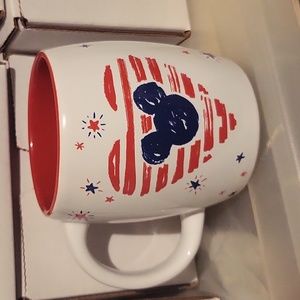 Starbucks Disney Mickey Mouse  America Heart 12 oz Coffee Cup Mug